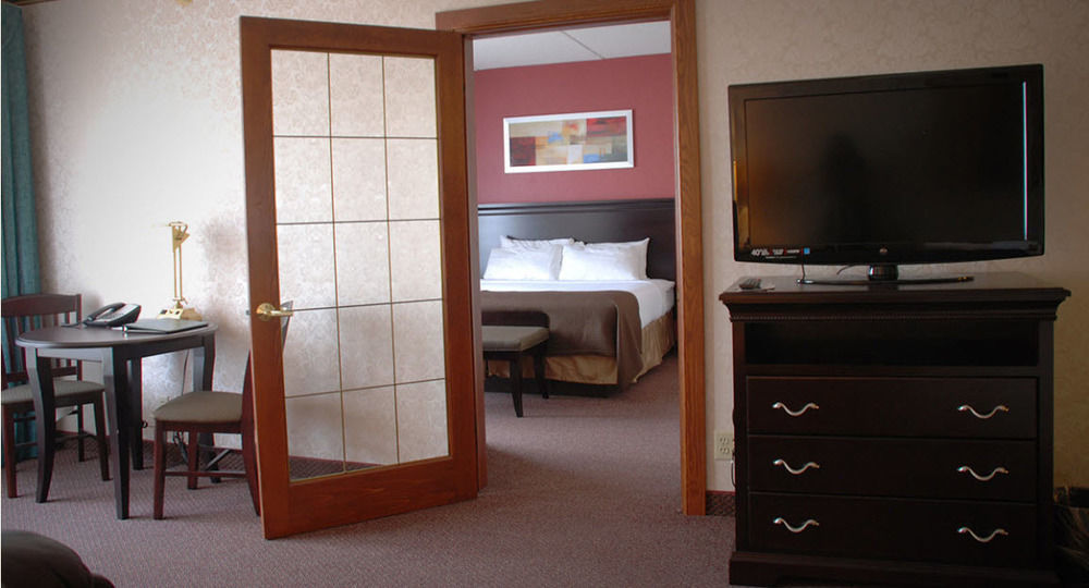 The Plaza Hotel & Suites Winona Eksteriør billede